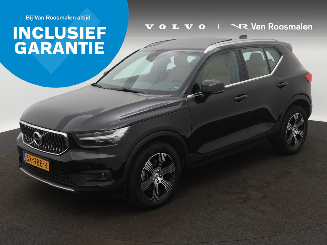 Volvo XC40 - 2.0 T4 Inscription | Panoramadak | Stoelen elektr. | Trekhaak - AutoWereld.nl