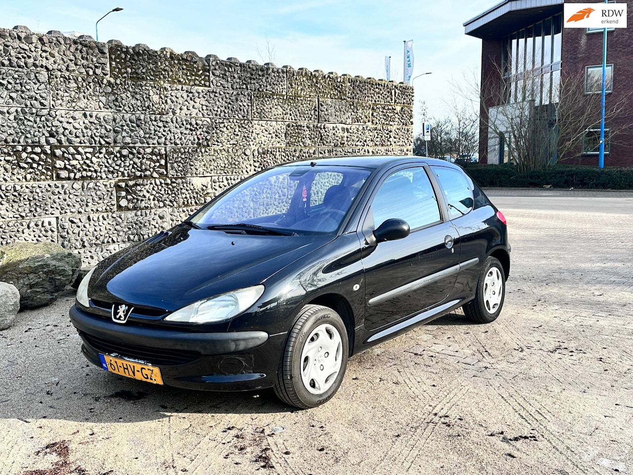 Peugeot 206 - 1.4 Gentry 1.4 Gentry |Nieuwe APK| - AutoWereld.nl