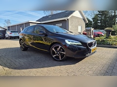 Volvo V40 - 2.0 D2 Nordic+ LEDER-NAVI-EURO6-2016