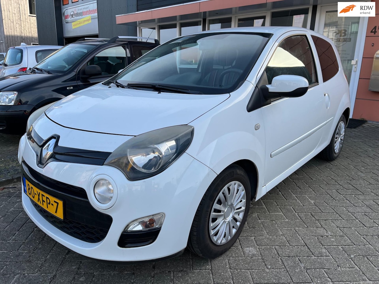 Renault Twingo - 1.2 16V Collection airco lage km nap - AutoWereld.nl