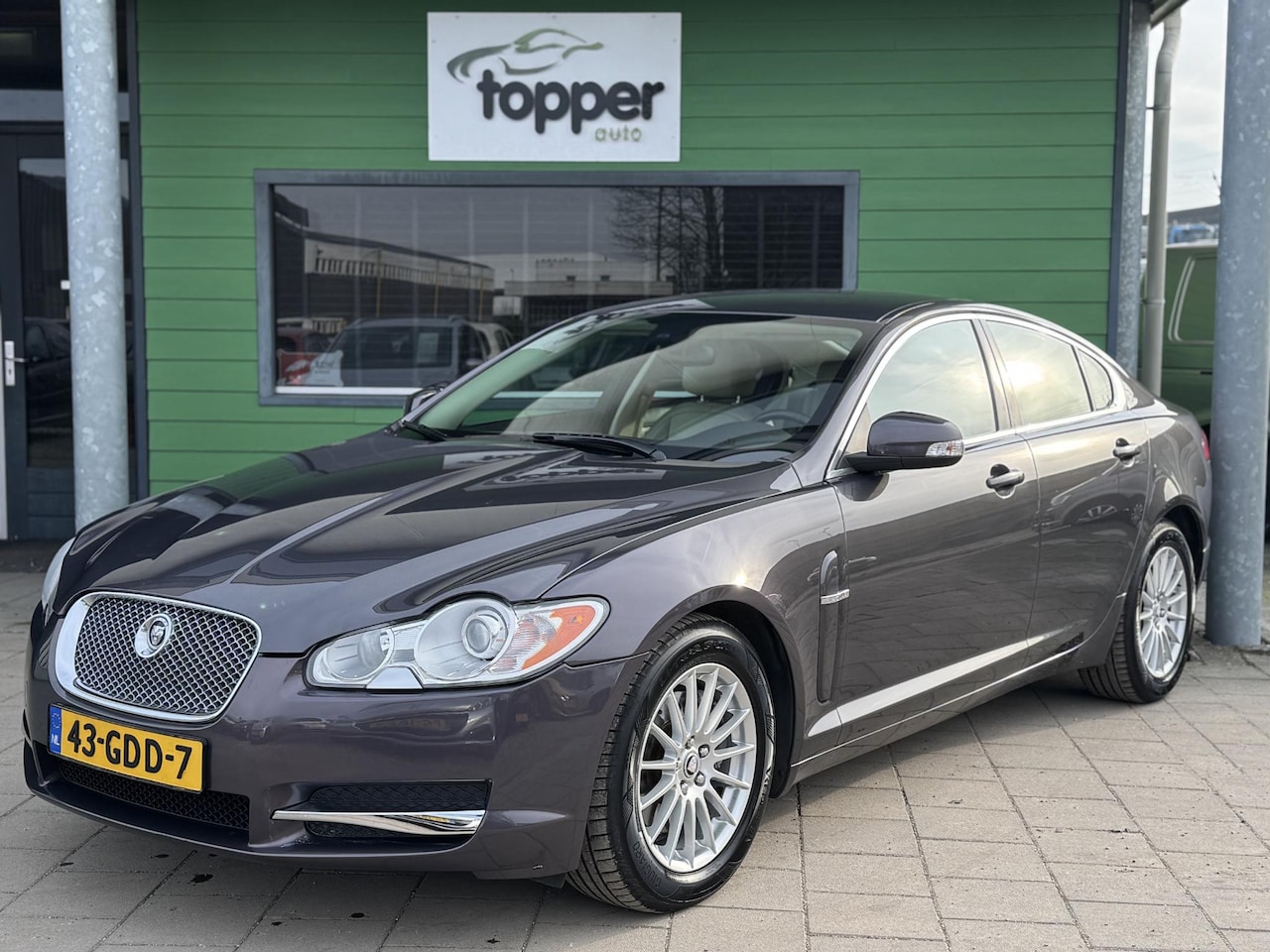 Jaguar XF - 3.0 V6 Luxury | Navigatie | Leder | CruiseControl | - AutoWereld.nl