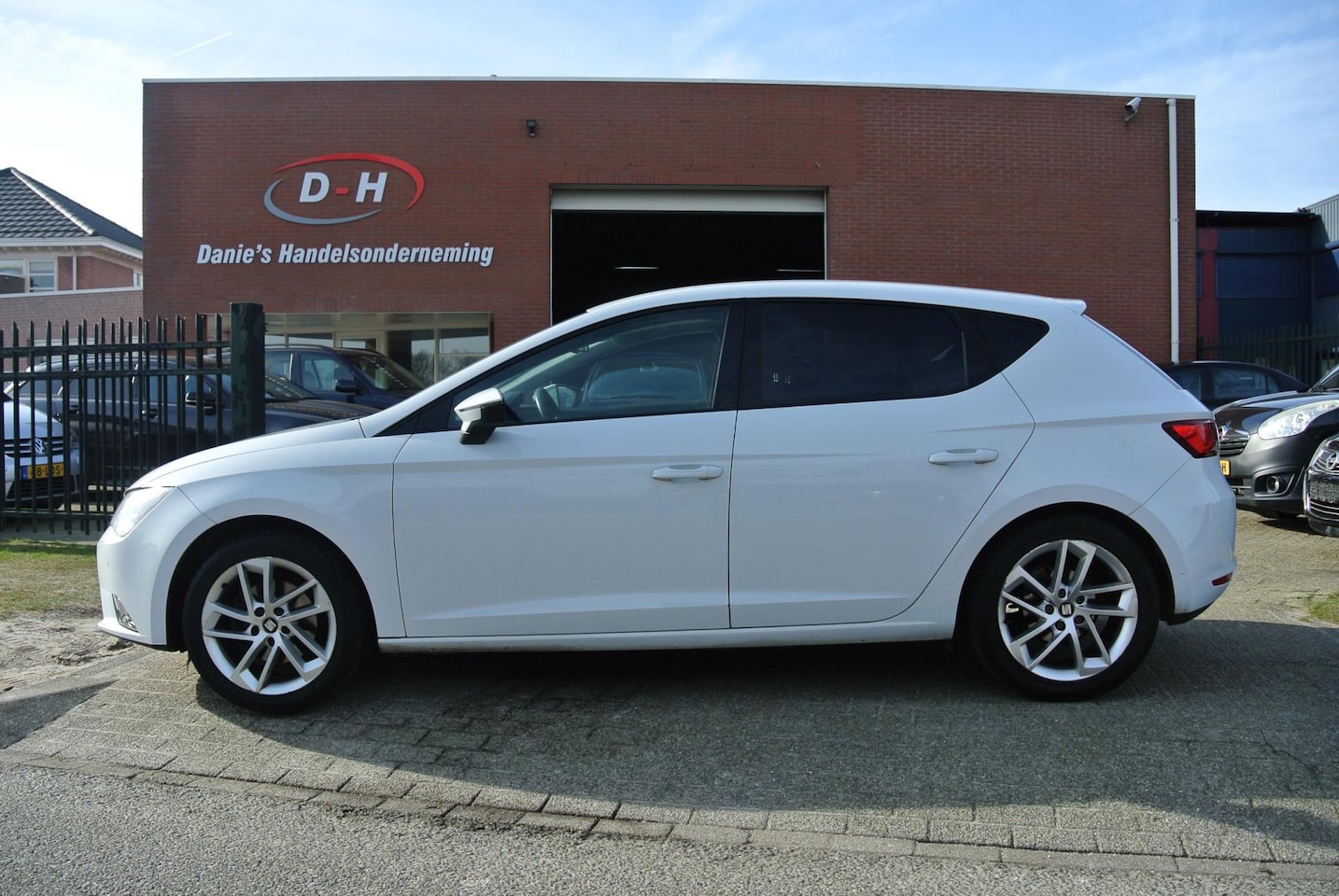 Seat Leon - 1.4 TSI Style airco apk 17-11-2025 inruil mogelijk nap - AutoWereld.nl