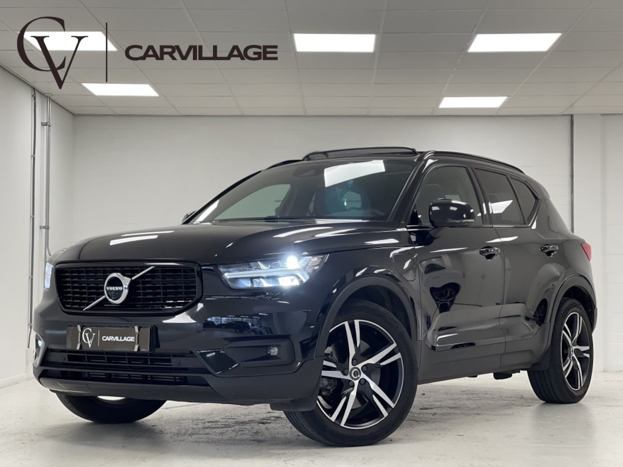 Volvo XC40 - 1.5 T4 Recharge R-Design | Pano | Adapt. Cruise | H&K | trekhaak - AutoWereld.nl