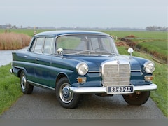 Mercedes-Benz 200-serie - W110 Heckflosse - Original Dutch Delivered, Automatic gearbox overhauled