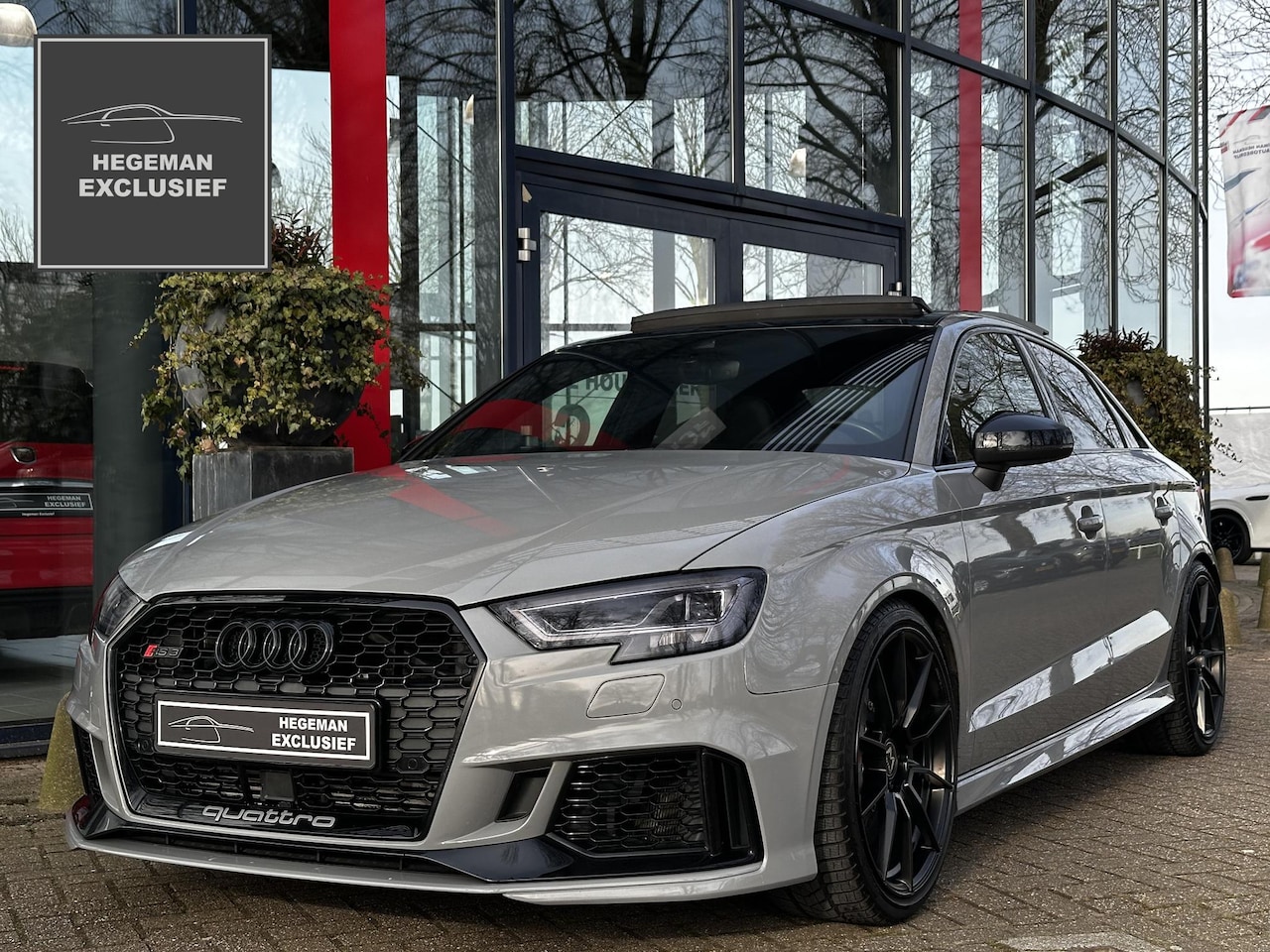 Audi RS3 - 2.5 TFSI RS 3 QUATTRO DAZA | CERAMIC | Schuif-kanteldak | RS-DESIGN | KW V3 | Camera | Bli - AutoWereld.nl