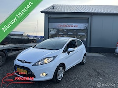 Ford Fiesta - 1.25 Limited "WITTE RAAF"