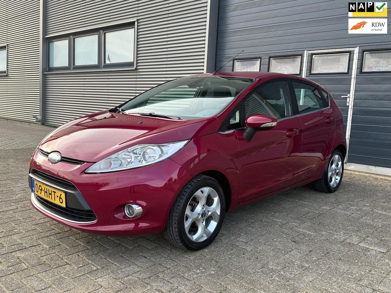 Ford Fiesta - 1.25 Titanium CLIMA - PDC - TREKHAAK - NWE APK. - AutoWereld.nl