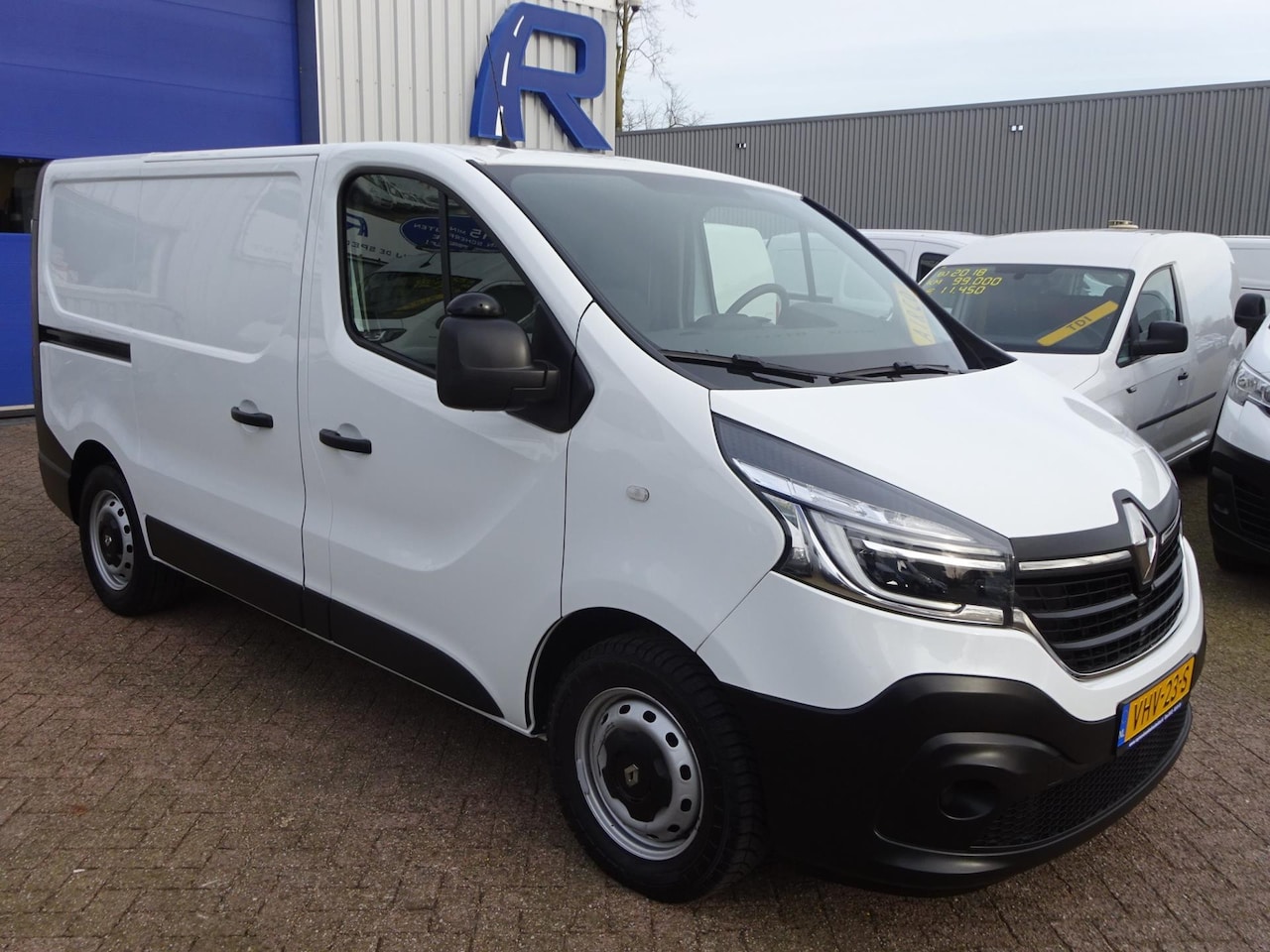 Renault Trafic - 2.0 dCi 120 T29 L1H1 Comfort AIRCO CRUISE 3 Zits 2 x SCHUIFDEUR - AutoWereld.nl