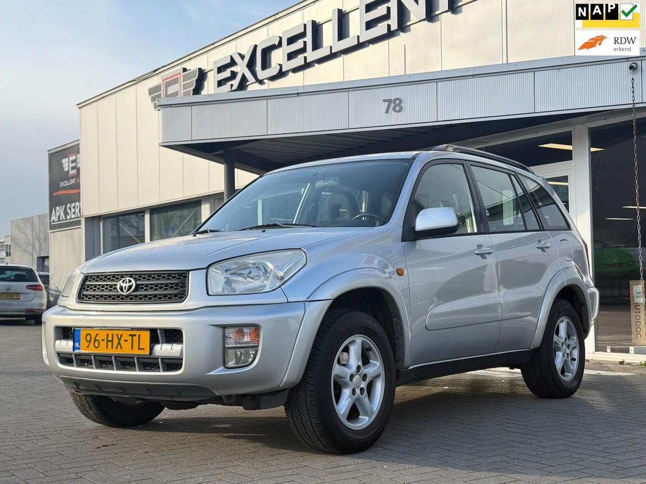 Toyota RAV4 - 2.0-16V VVT-i Sol 2.0-16V VVT-i Sol - AutoWereld.nl