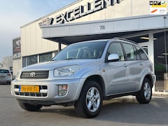 Toyota RAV4 - 2.0-16V VVT-i Sol