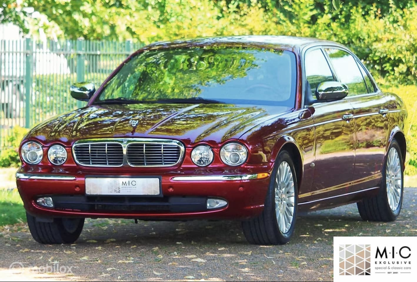 Jaguar XJ - 4.2 V8 Sovereign LWB 4.2 V8 Sovereign LWB - AutoWereld.nl