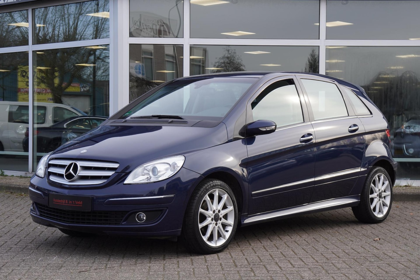 Mercedes-Benz B-klasse - 200 DEALER OH LEDER 17" NW 4S BANDEN AIRCO CRUISE - AutoWereld.nl