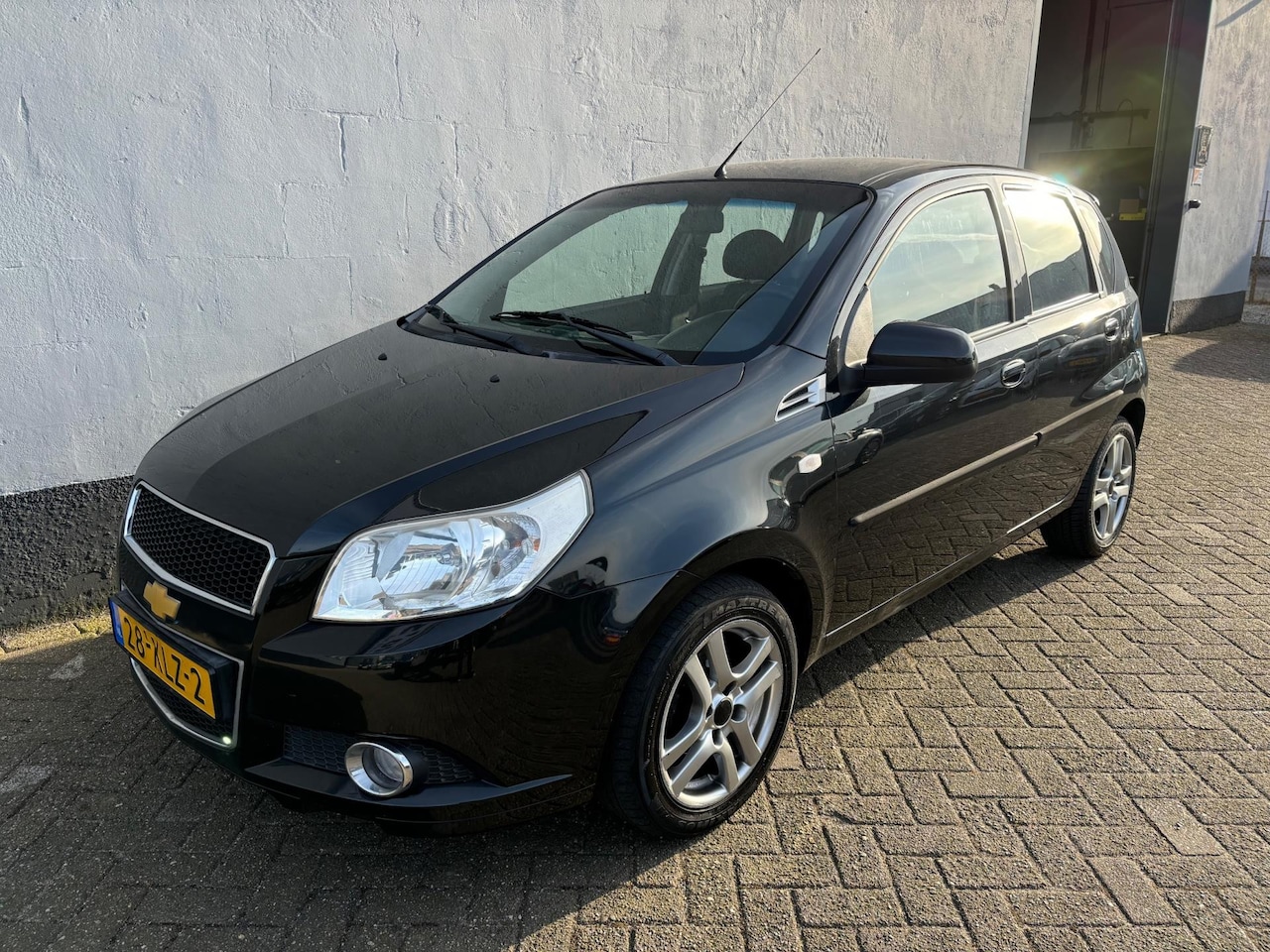 Chevrolet Aveo - 1.2 16V LS B-clever - Airco - LMV - Trekhaak - AutoWereld.nl