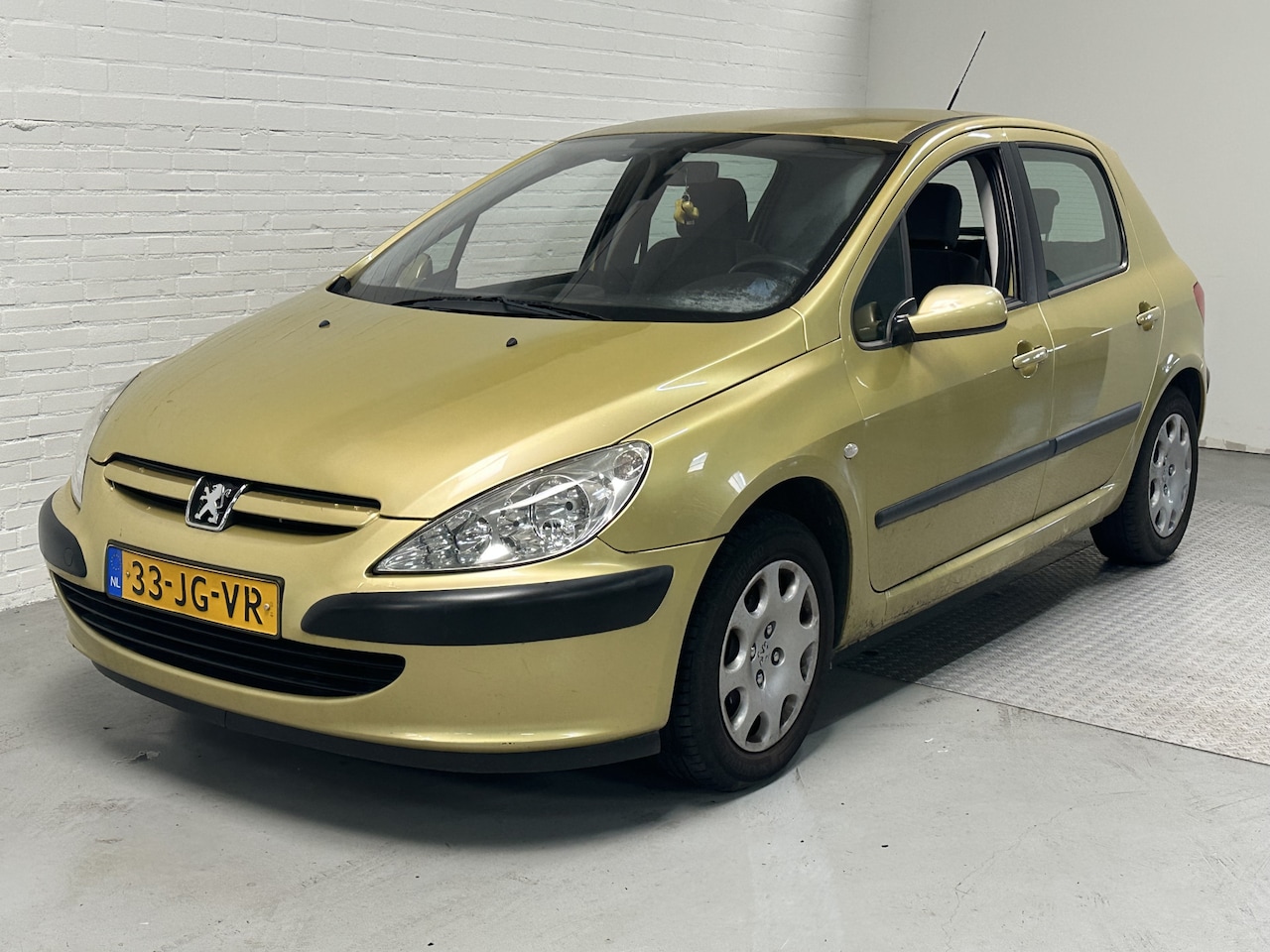 Peugeot 307 - 1.4 XT AIRCO / ELK.PAKKET / RADIO CD - AutoWereld.nl