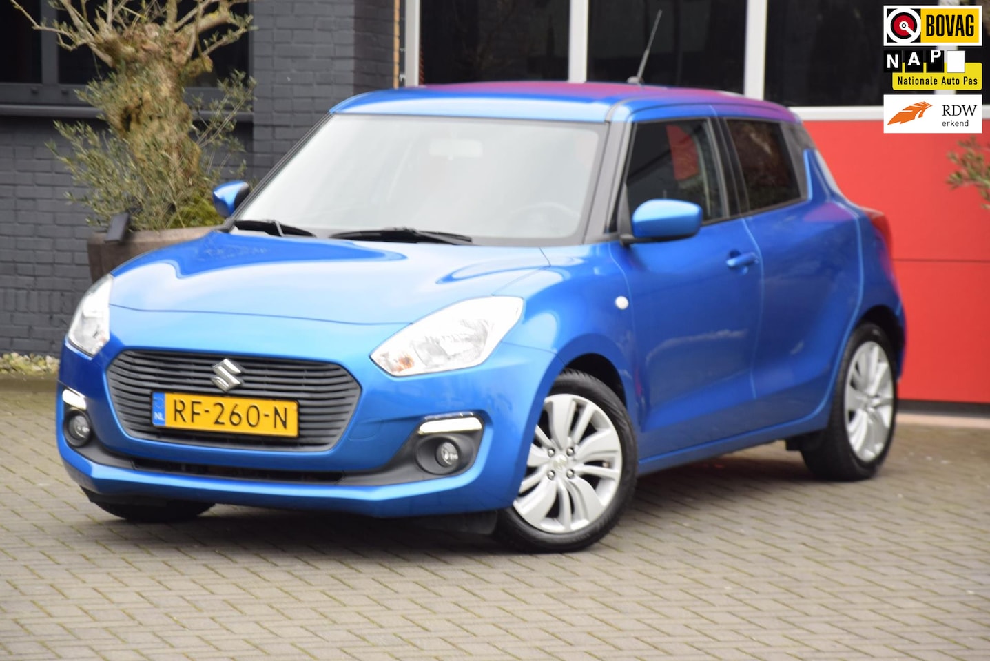 Suzuki Swift - 1.2 Select Navi Carplay Camera Airco - AutoWereld.nl