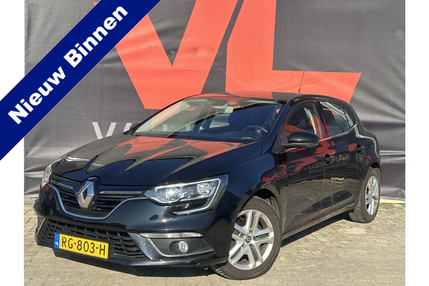 Renault Mégane - 1.5 dCi Eco2 Zen | Nieuw Binnen | Navigatie | Climate Control | APK 18-11-2025 | - AutoWereld.nl