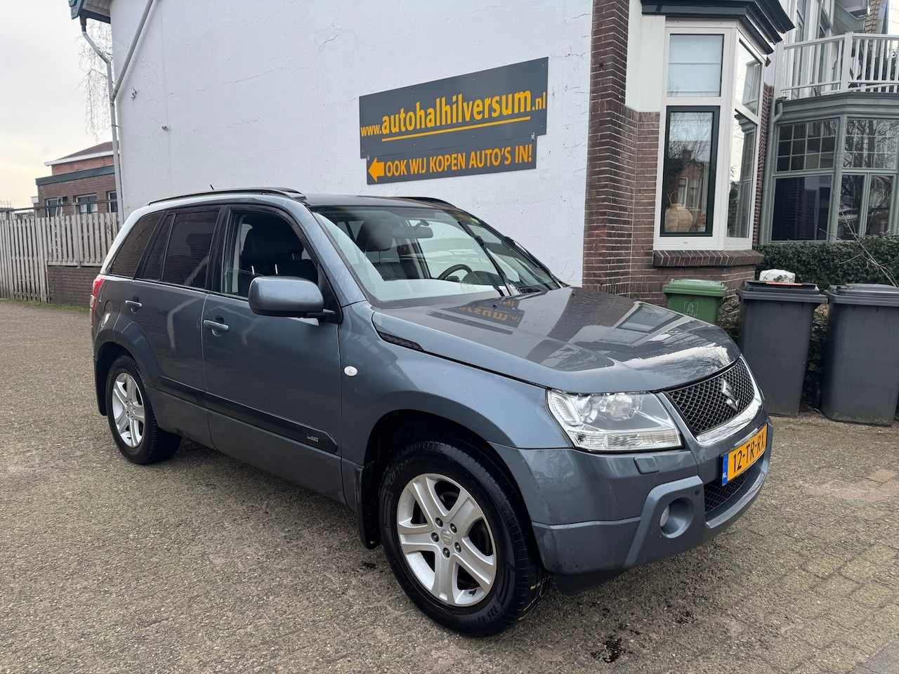 Suzuki Grand Vitara - 2.0-16V High Executive MOTORSCHADE - AutoWereld.nl