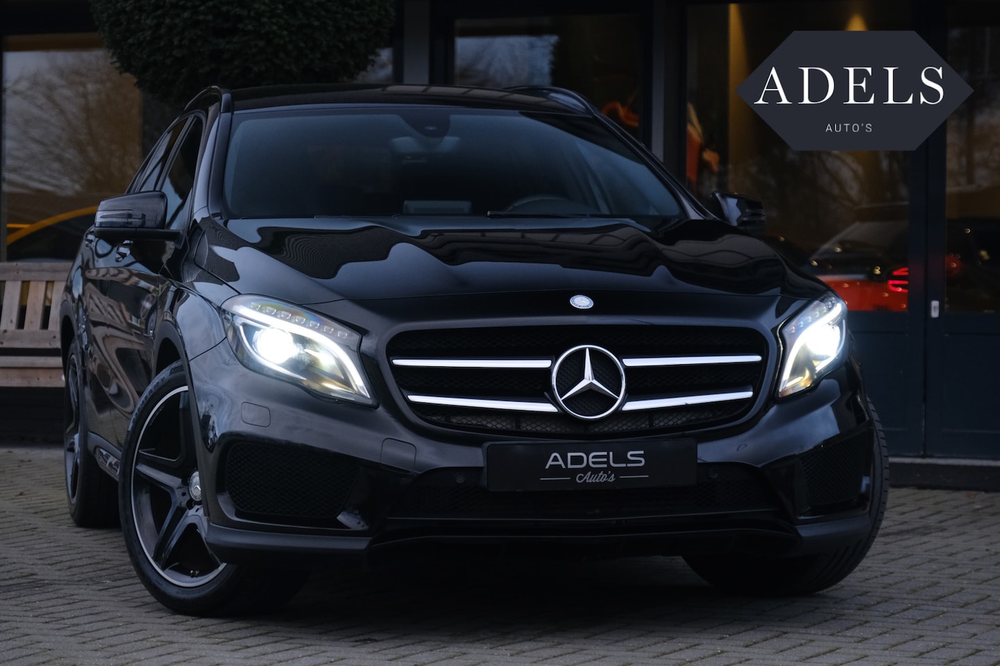 Mercedes-Benz GLA-Klasse - 180 AMG Night Edition Plus Automaat Camera - AutoWereld.nl