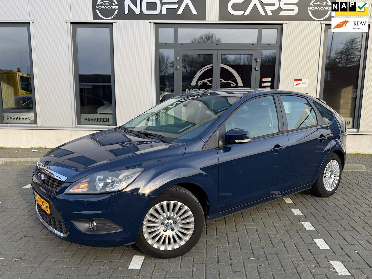 Ford Focus - 1.8 Limited|Trekhaak|navi|pdc|Nap|Leer - AutoWereld.nl