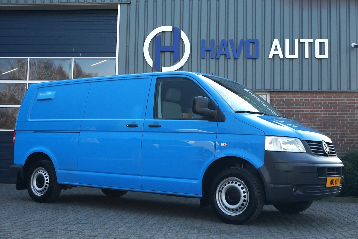 Volkswagen Transporter - 2.0 Benzine L2, AIRCO, TREKHAAK, BTW-VRIJ / MARGE - AutoWereld.nl