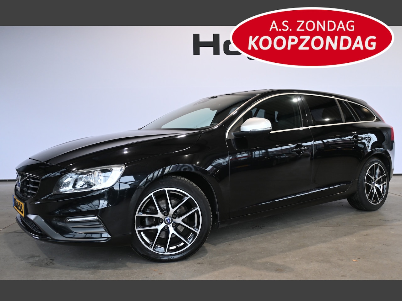 Volvo V60 - 2.0 D2 R-Design ECC Cruise control Navigatie Leer/Alcantara 100% Onderhouden Inruil mogeli - AutoWereld.nl