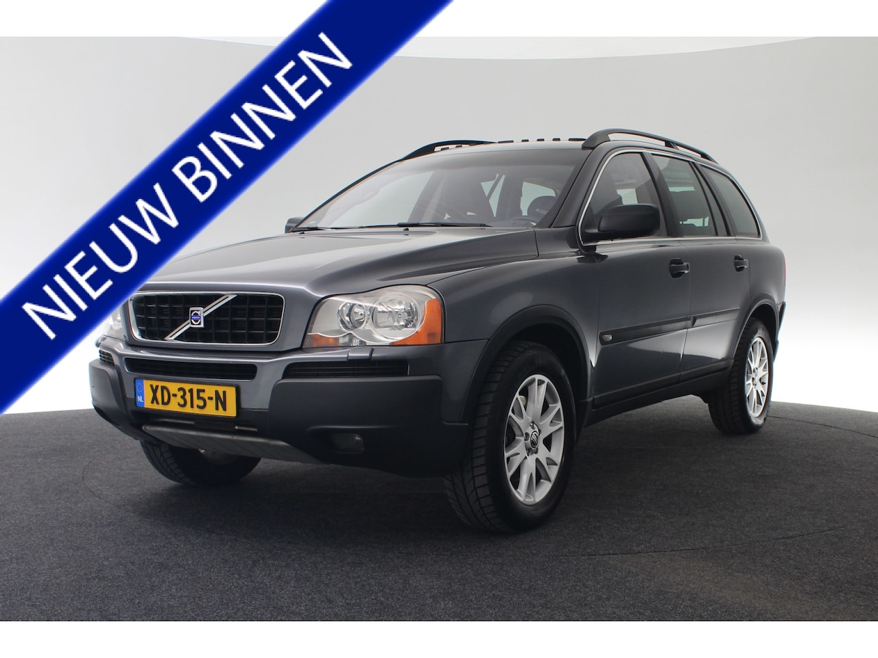 Volvo XC90 - 2.5 T Momentum 2.5 T Momentum, 7-pers, Automaat, Schuifdak, Afn. Trekhaak - AutoWereld.nl