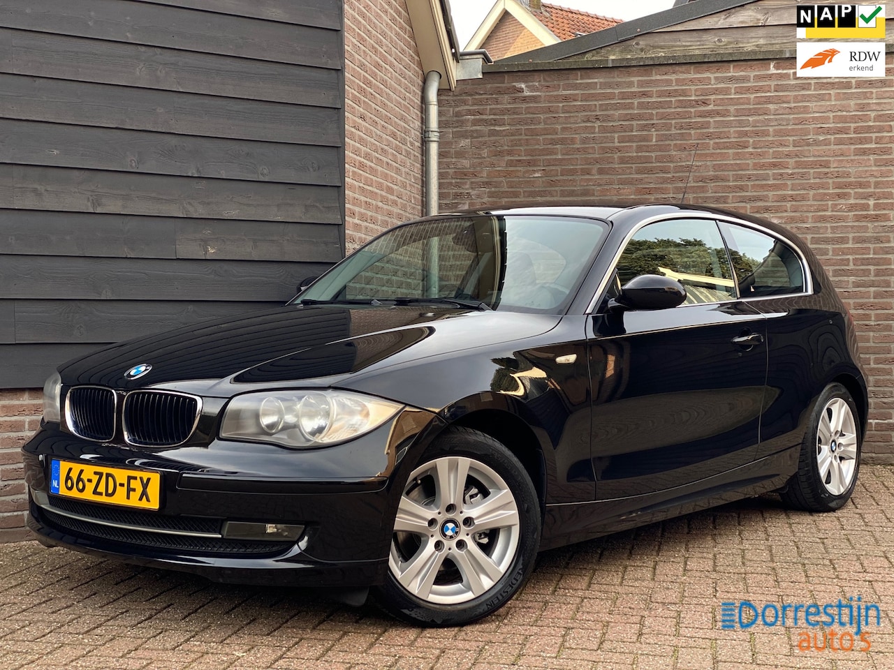 BMW 1-serie - 116i Introduction Trekhaak/Airco/Cruise/NAP - AutoWereld.nl