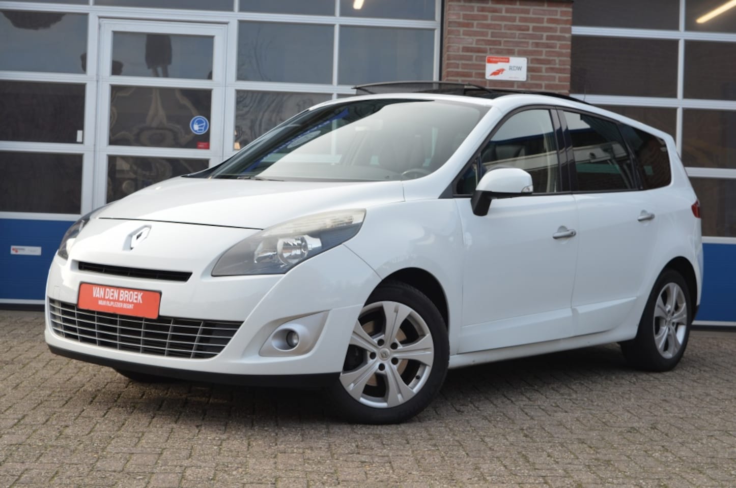 Renault Grand Scénic - 1.4 TCe Dynamique |PANODAK - NAVI - STOELVERW - AutoWereld.nl