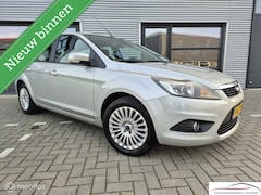 Ford Focus Wagon - 1.6 Titanium NAVI CLIMA CRUISE PDC NAP