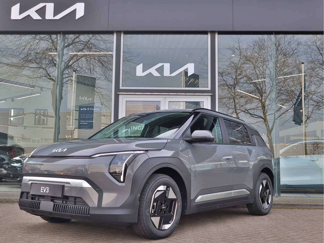 Kia EV3 - Plus 81.4 kWh Snel leverbaar! Navi+BT+Cam Stoel+Stuurverw. LED 17''LMV 10 jr. Garantie - AutoWereld.nl