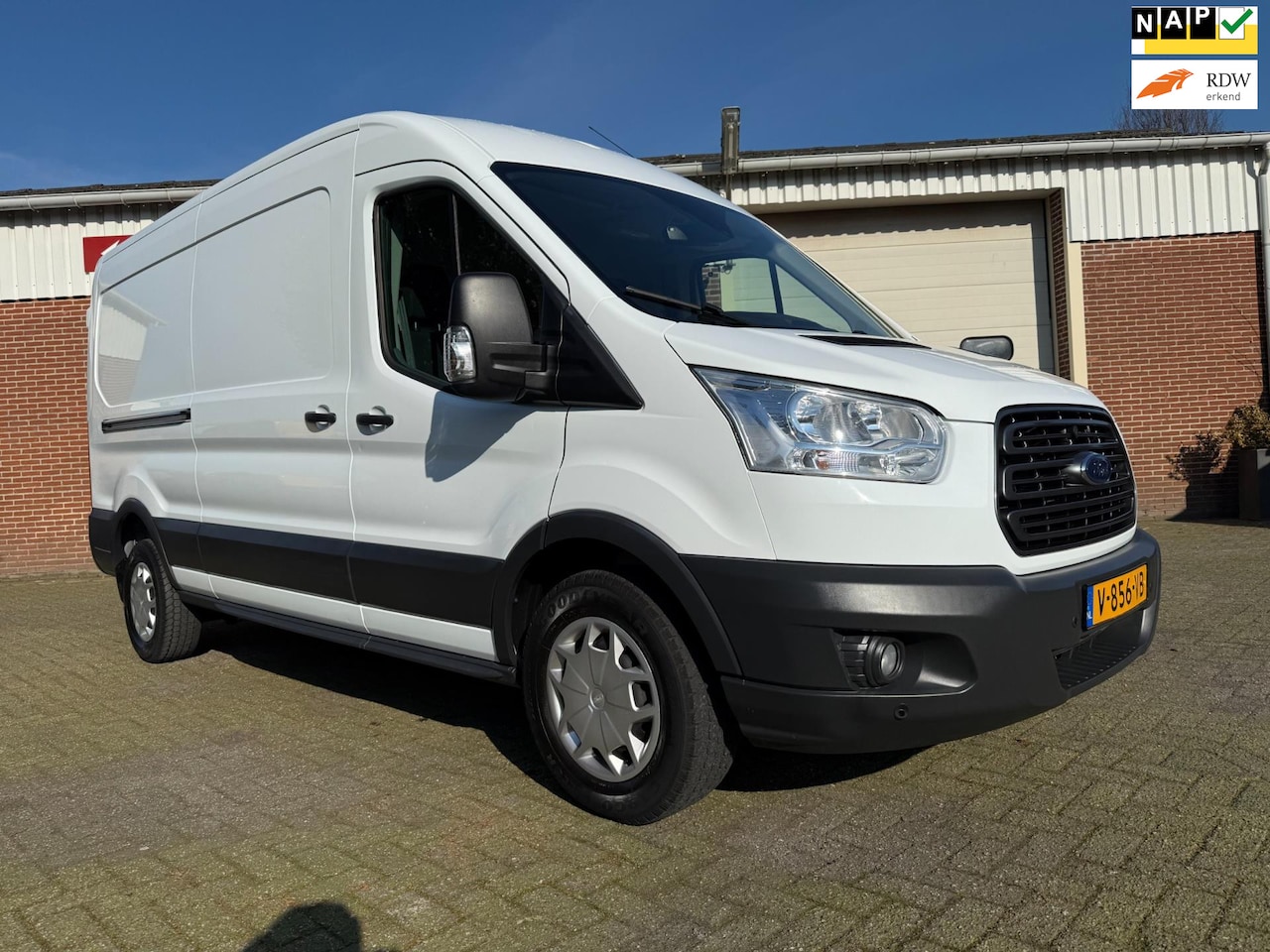 Ford Transit - 330 2.0 TDCI L3H2 automaat airco, navi, camera - AutoWereld.nl