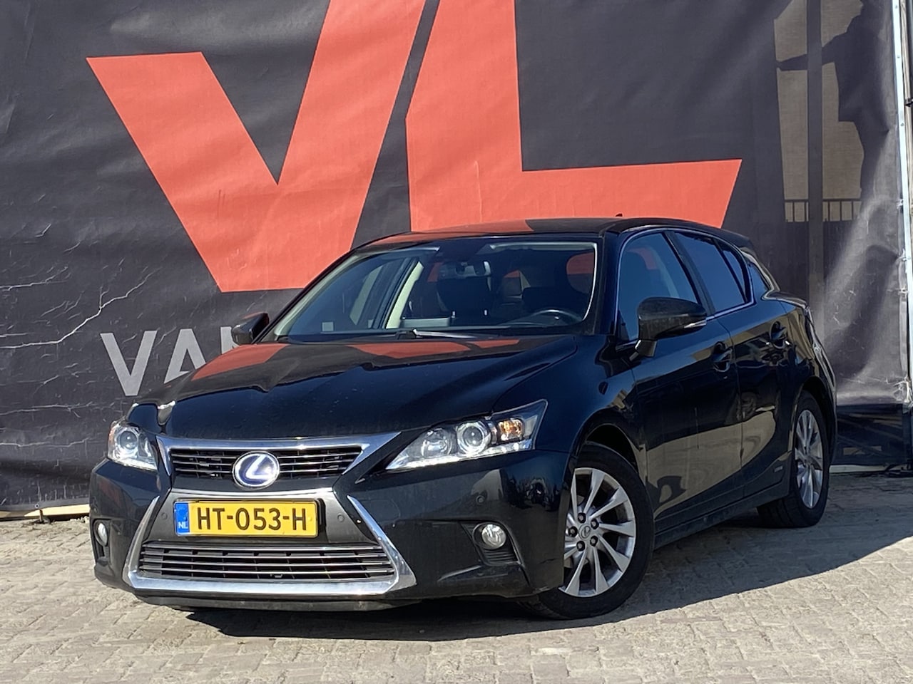 Lexus CT 200h - 25th Edition | Nieuw Binnen | PDC | Navigatie | Lichtmetalen velgen | - AutoWereld.nl