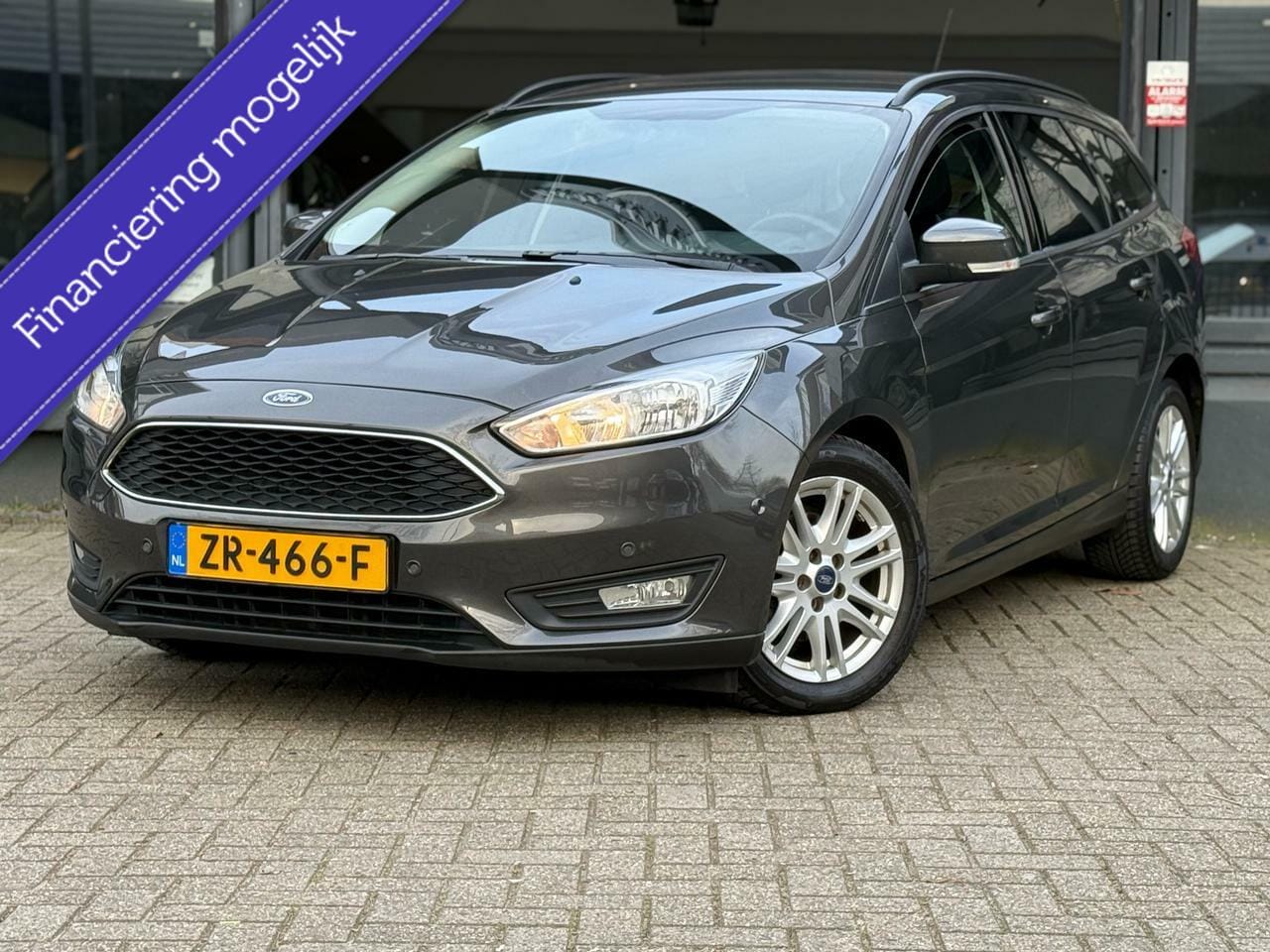 Ford Focus Wagon - 1.5 TDCI Titanium AIRCO*NAVI*CRUISE*PDC - AutoWereld.nl