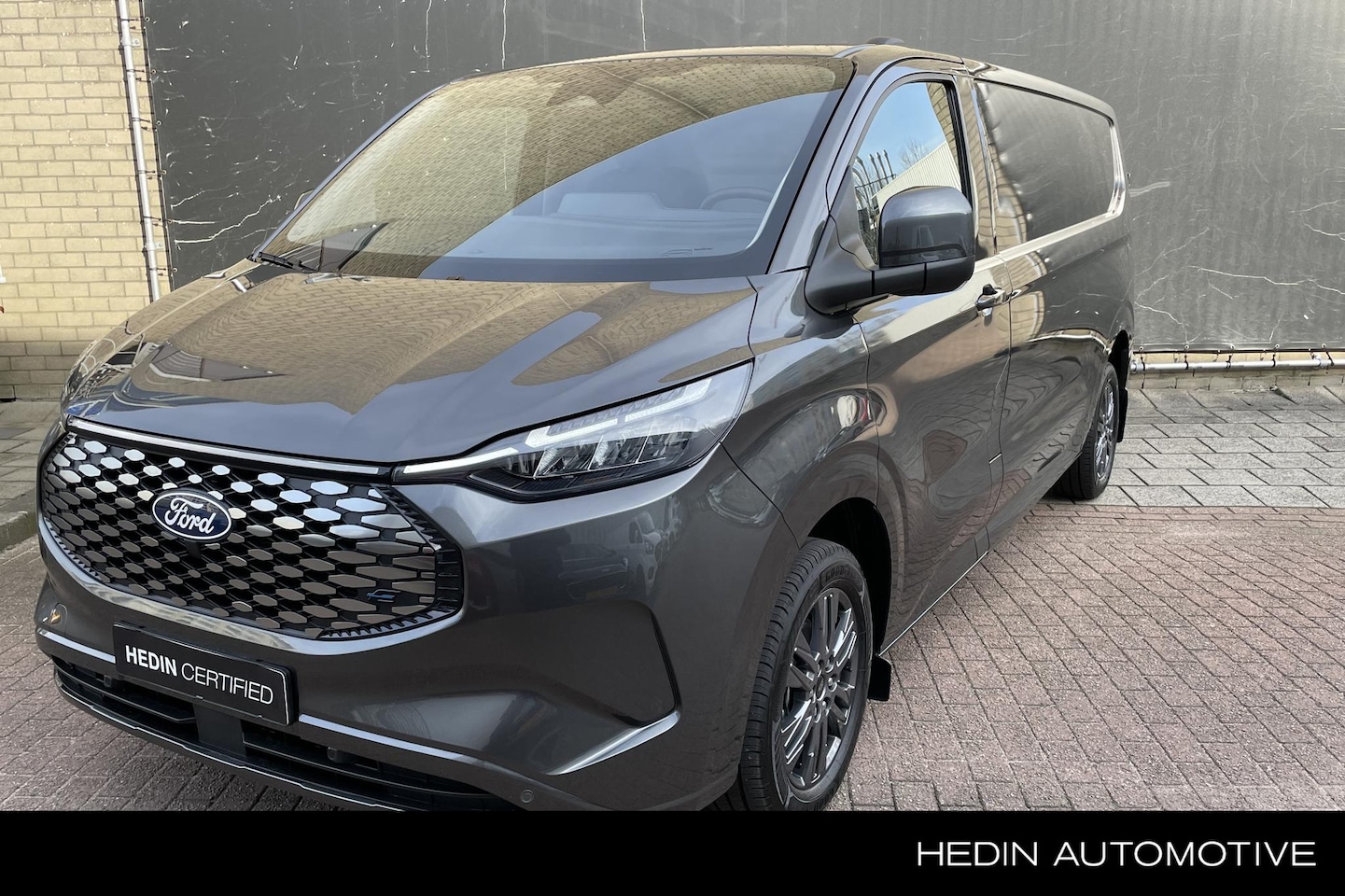 Ford E-Transit Cust. - 340 L2H1 Limited 65 kWh - AutoWereld.nl