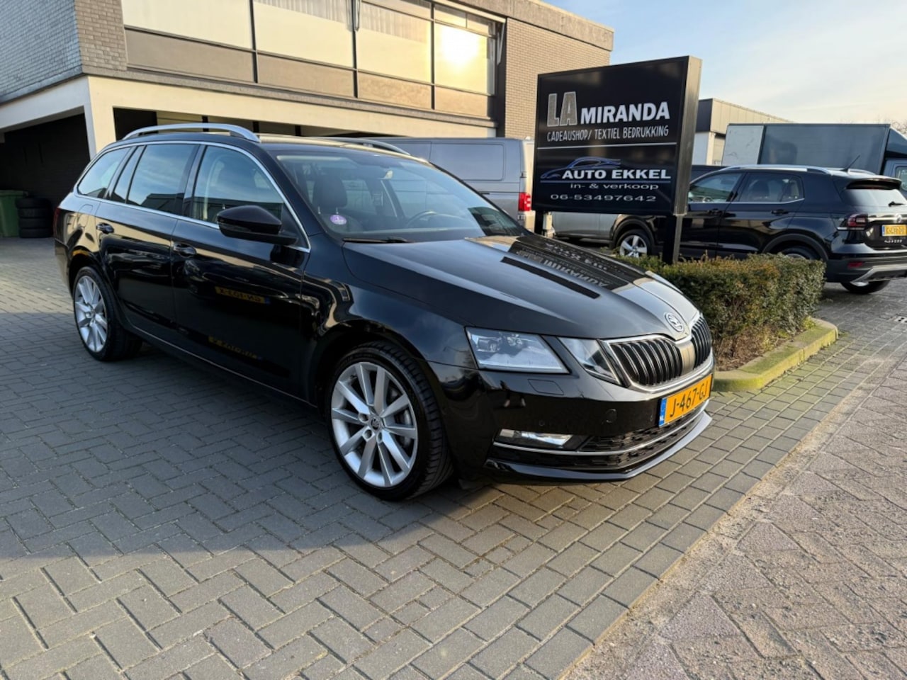 Skoda Octavia Combi - 1.5 TSI Bns Ed. Plus - AutoWereld.nl