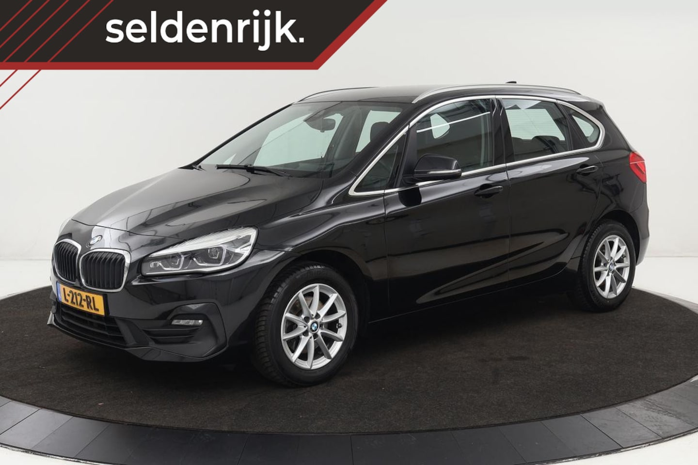 BMW 2-serie Active Tourer - 218i Business Edition | Head-Up | Full LED | Navigatie | Climate control | PDC | Chrome Li - AutoWereld.nl