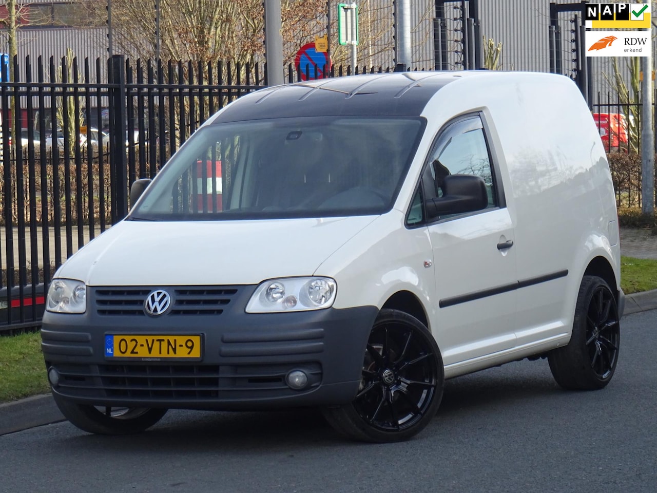 Volkswagen Caddy - 2.0 SDI NAP/LEER/NAVI/AIRCO/CRUISE/APK 2026 - AutoWereld.nl