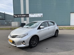 Toyota Auris - 1.8i Hybrid Dynamic Automaat 100 PK. Gewoon een nieuwe auto