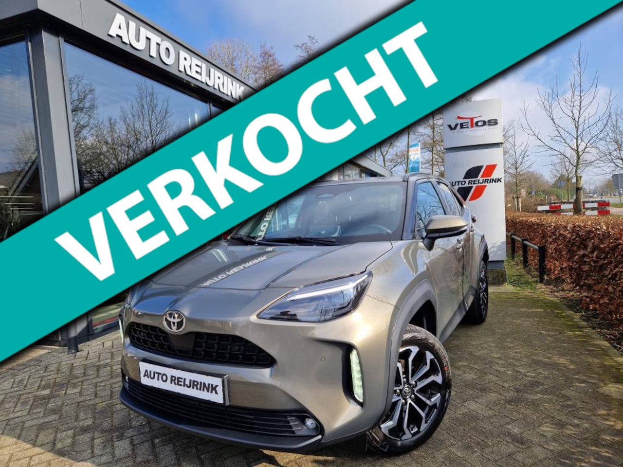 Toyota Yaris Cross - 1.5 Hybrid 115 Style/Navi/Stuur-en stoelverwarming/Keyless entry/Parkeersens V+A/Dode hoek - AutoWereld.nl