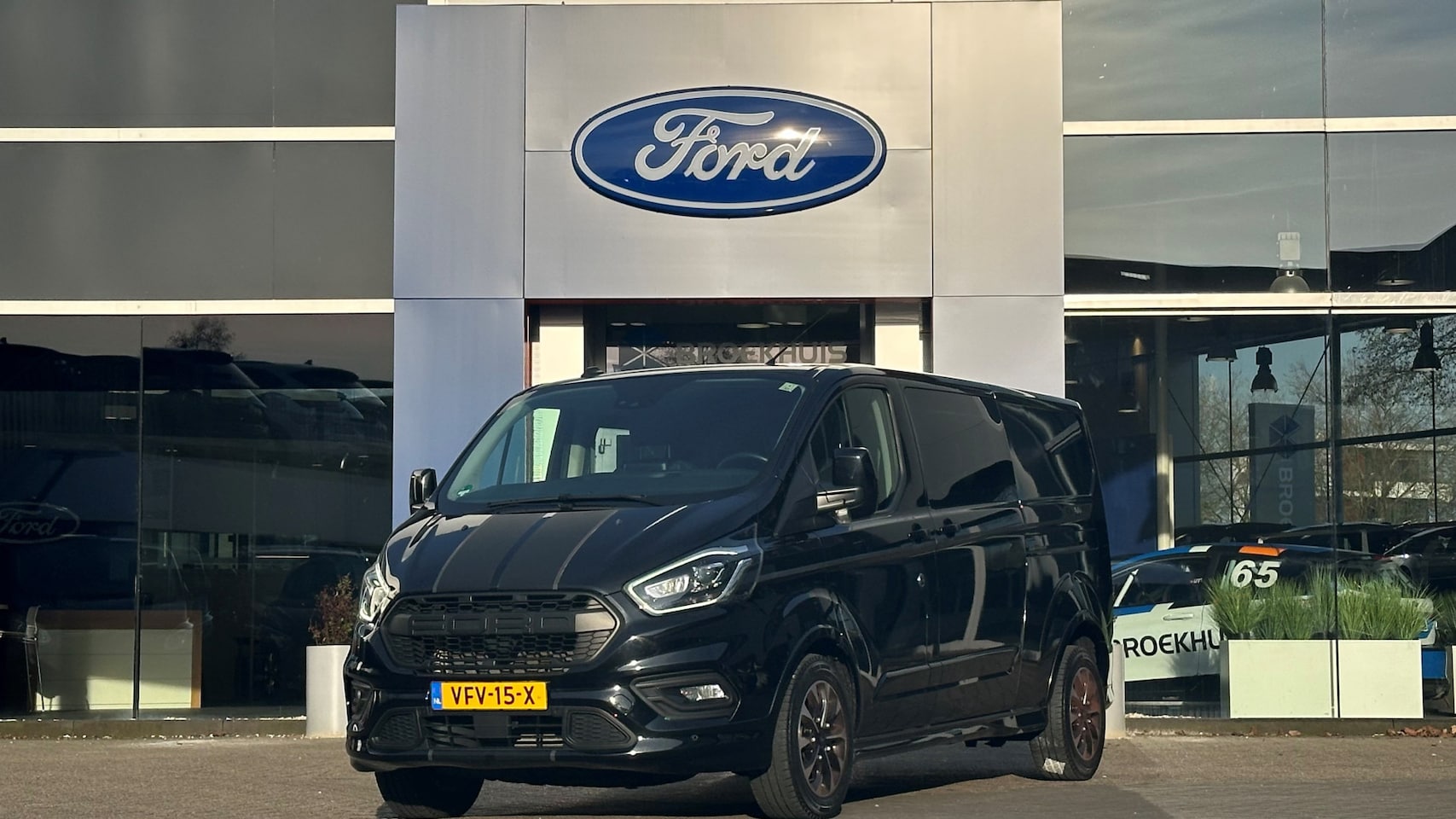 Ford Transit Custom - 320 2.0 TDCI L2H1 185pk Sport Dubbel Cabine Automaat | Winterpakket | Cruise Controle | - AutoWereld.nl