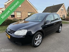 Volkswagen Golf - 1.6 FSI Trendline Business