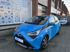 Toyota Aygo - 1.0 VVT-i x-play 72 pk Automaat/CarPlay/Sportvelg/Garantie