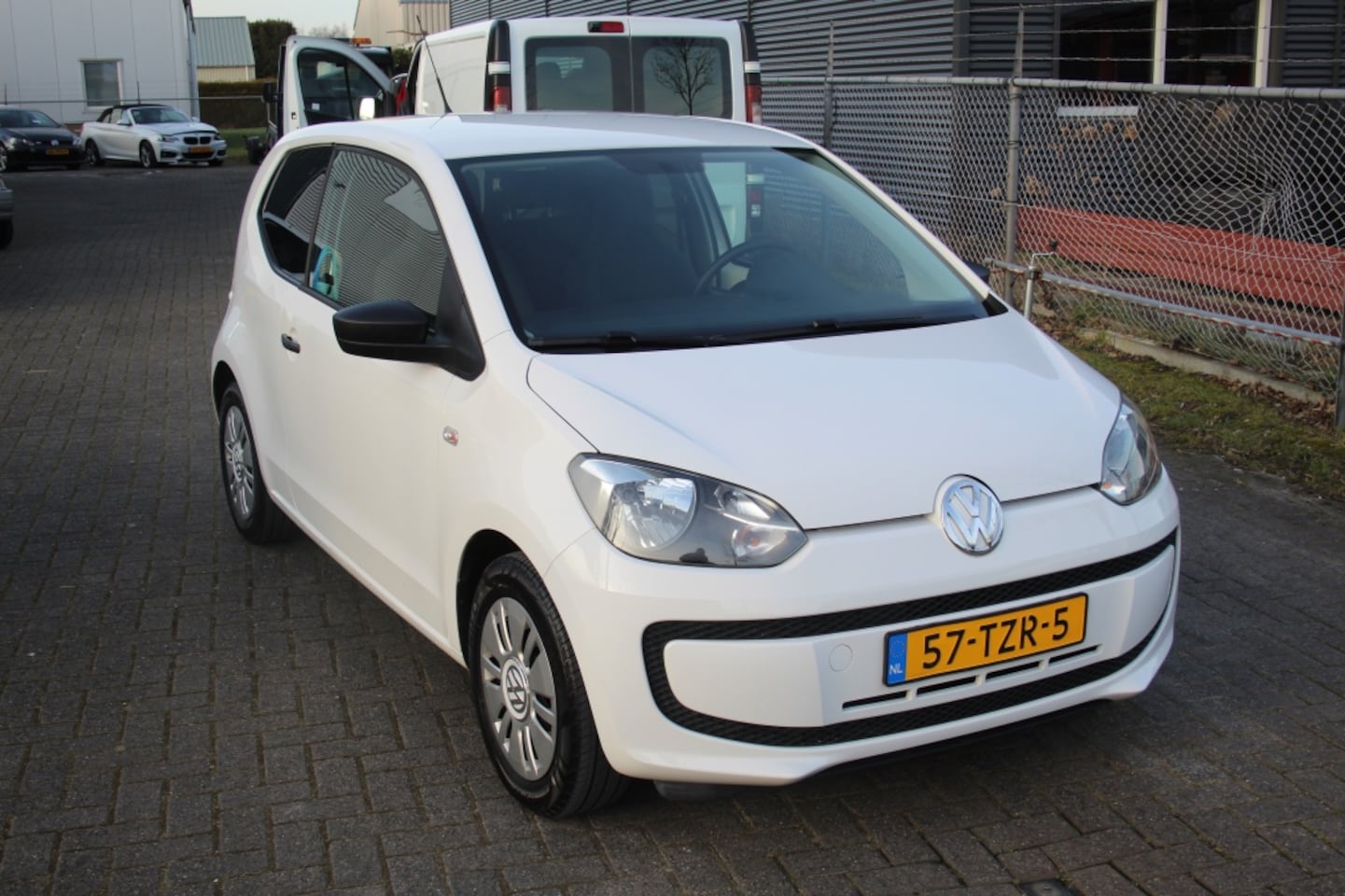 Volkswagen Up! - 1.0 take up! BlueM.Airco nette auto! - AutoWereld.nl