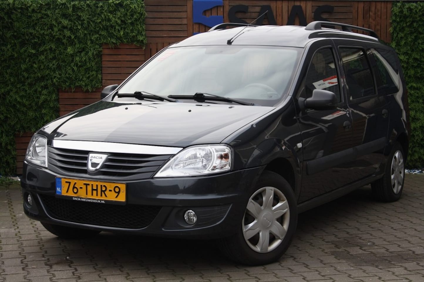 Dacia Logan - NAP / Airco / 7-Zits / Trekhaak - AutoWereld.nl