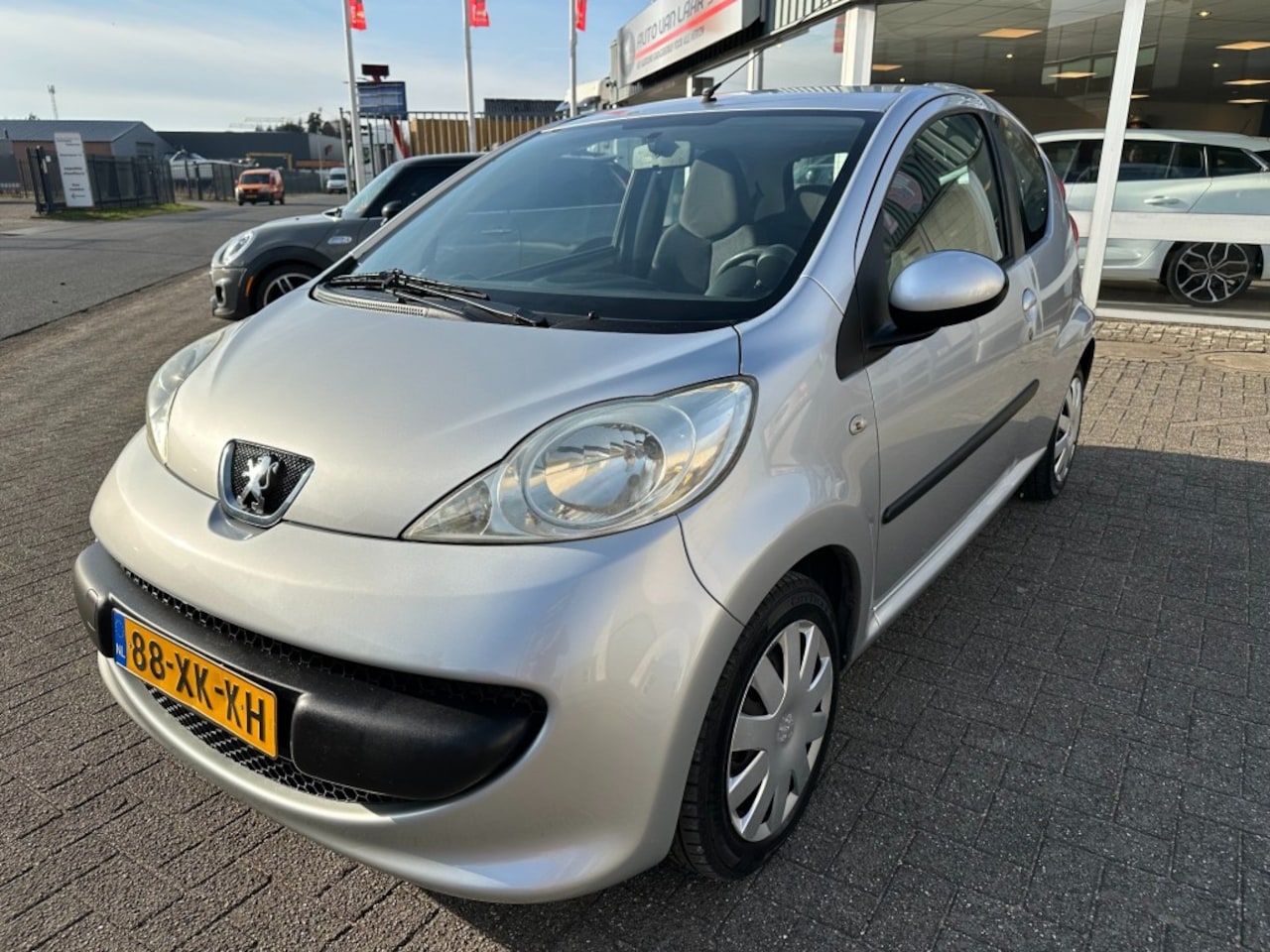 Peugeot 107 - 1.0-12V XS 1.0-12V XS - AutoWereld.nl