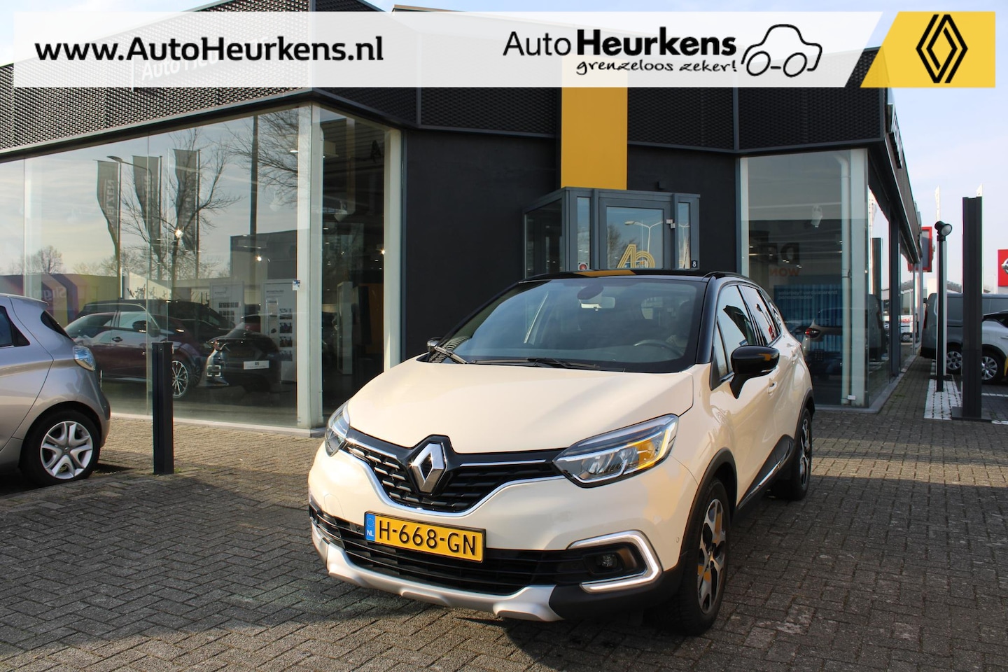 Renault Captur - 0.9 TCe Intens | Origineel NL | Trekhaak - AutoWereld.nl