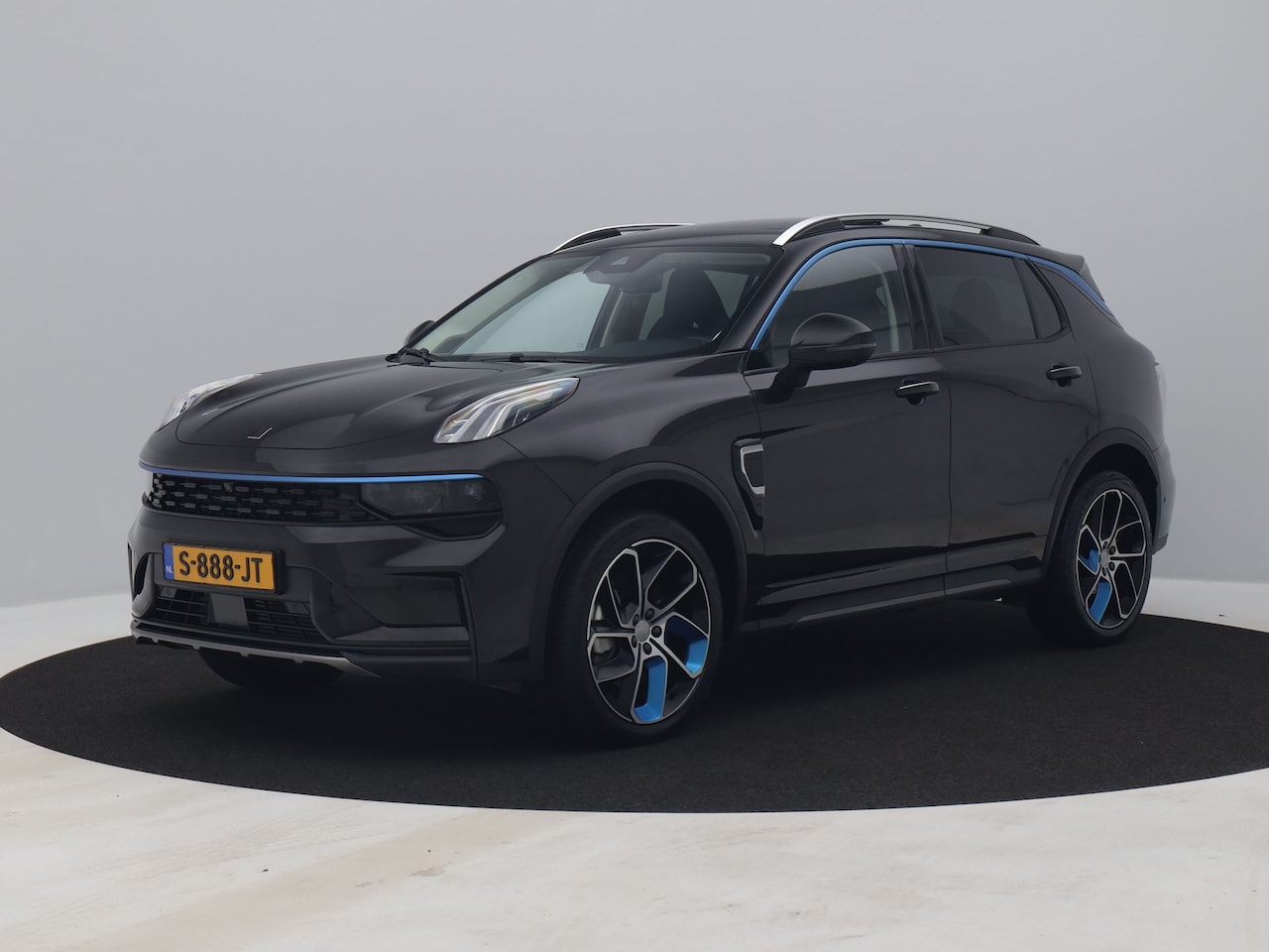 Lynk & Co 01 - Lynk & Co 01 1.5 Plug-in Hybrid | 360° | NLD AUTO - AutoWereld.nl