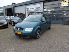 Volkswagen Touran - 1.6-16V FSI Athene|Airco|Nw.APK|18'' Velgen|Trekhaak|Cruise Control