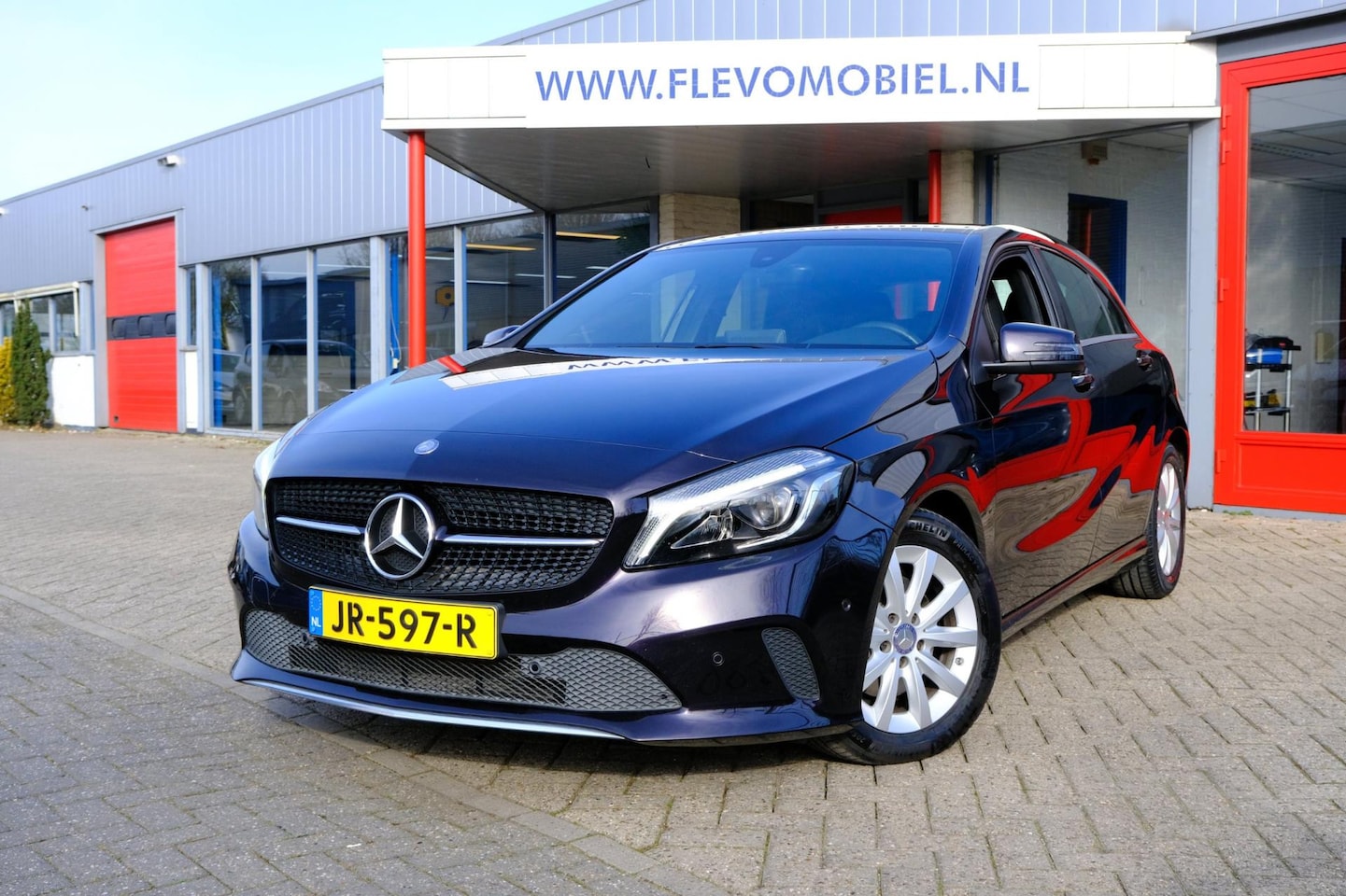 Mercedes-Benz A-klasse - 180 Lease Edition Ambition Navi|1e Eig|Airco|Sportstoelen|Half Leder|LMV - AutoWereld.nl