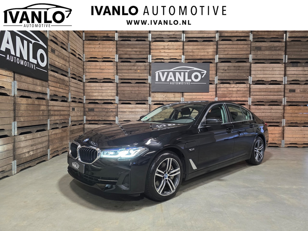 BMW 5-serie - 545e xDrive High Executive Laser Trekhaak Leder Navi LM 2000TGW - AutoWereld.nl